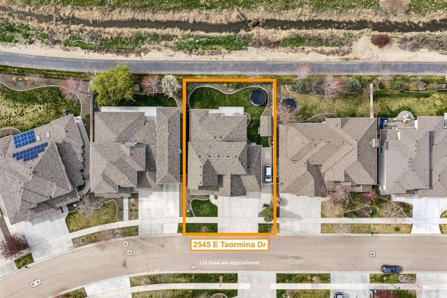 2545 E Taormina Dr, Meridian, ID 83642
