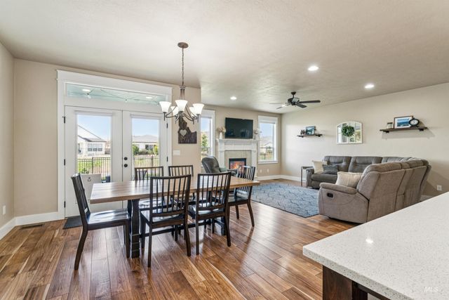 2545 E Taormina Dr, Meridian, ID 83642