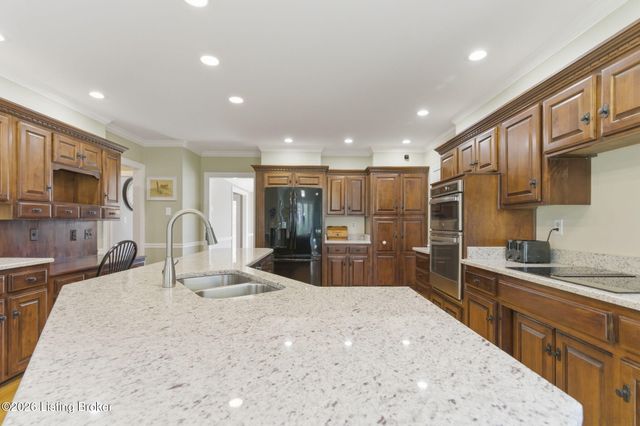 7005 New Bern Ct, Prospect, KY 40059