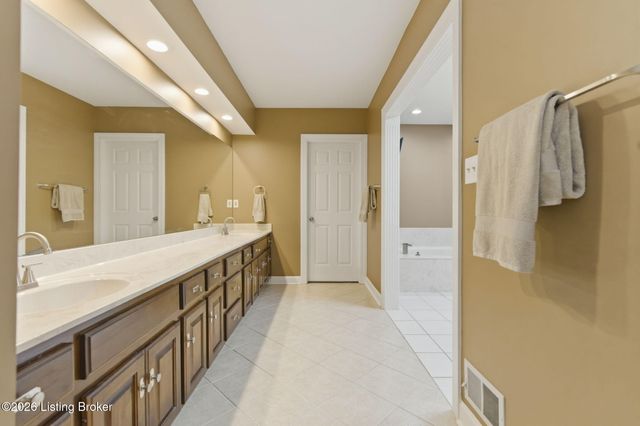 7005 New Bern Ct, Prospect, KY 40059