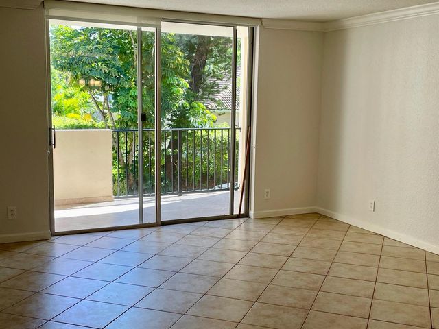 1000 Spanish River Road 2n, Boca Raton, FL 33432