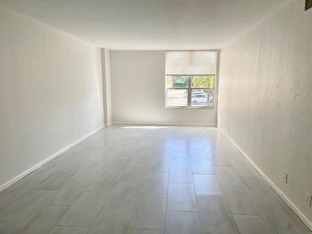 1000 Spanish River Road 2n, Boca Raton, FL 33432