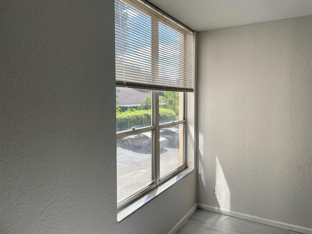 1000 Spanish River Road 2n, Boca Raton, FL 33432