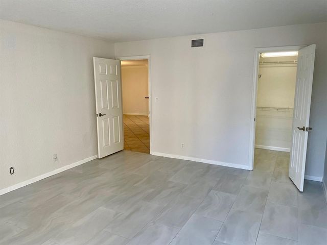 1000 Spanish River Road 2n, Boca Raton, FL 33432