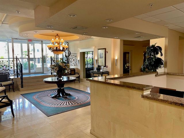 1000 Spanish River Road 2n, Boca Raton, FL 33432