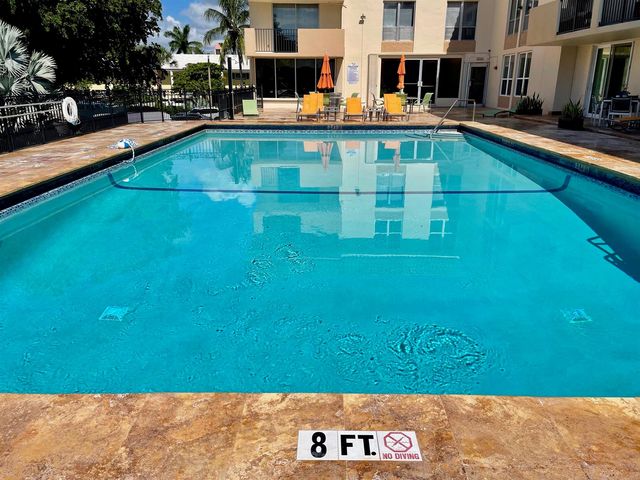 1000 Spanish River Road 2n, Boca Raton, FL 33432