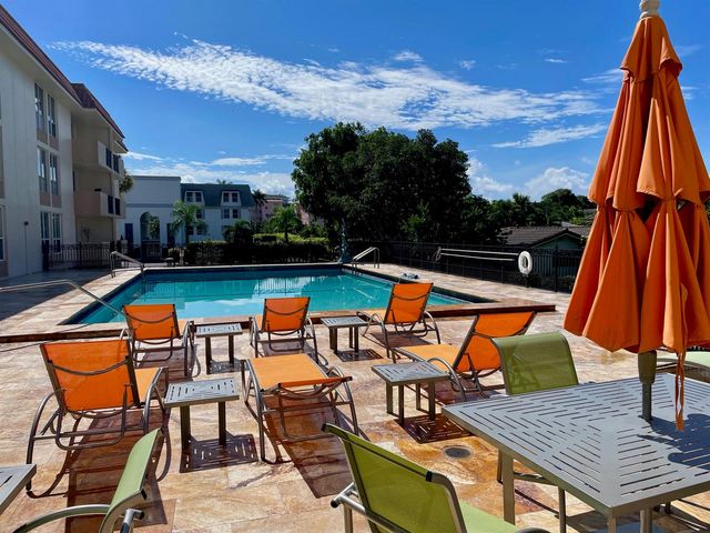 1000 Spanish River Road 2n, Boca Raton, FL 33432