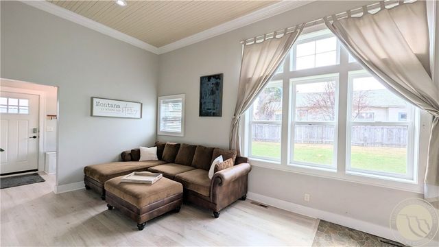 215 S Villard Avenue, Red Lodge, MT 59068