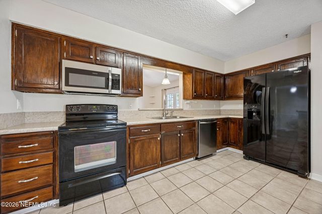 1994 APOPKA Drive, Middleburg, FL 32068