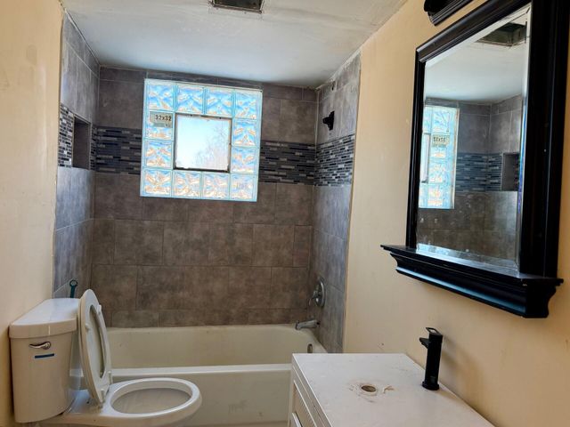 4100 Howard Street, Hobart, IN 46342