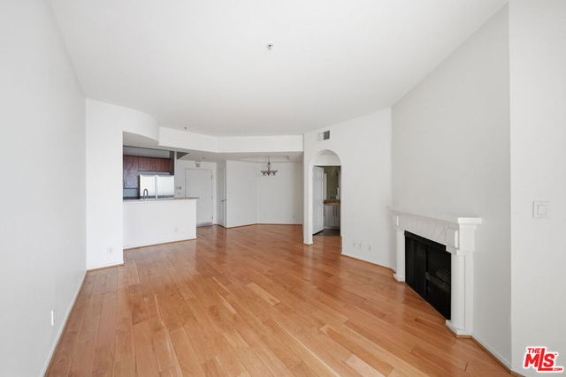 620 S Gramercy Place 127, Los Angeles, CA 90005