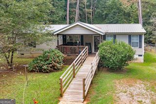 450 Lakeshore Drive, Jackson, GA 30233