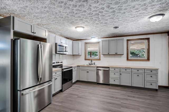 5940 Hassells Creek Ln, Lyles, TN 37098