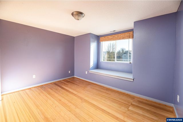 4750 SW Roseberry St, Corvallis, OR 97333