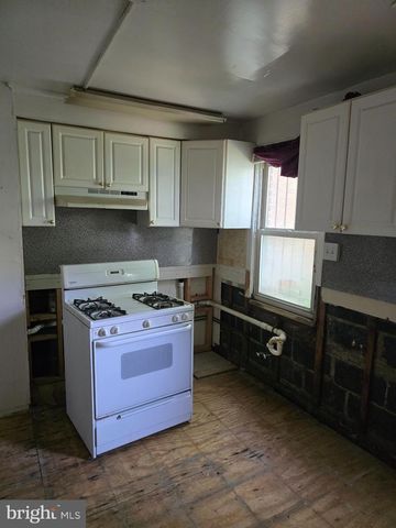 812 DIVISION AVE NE, Washington, DC 20019