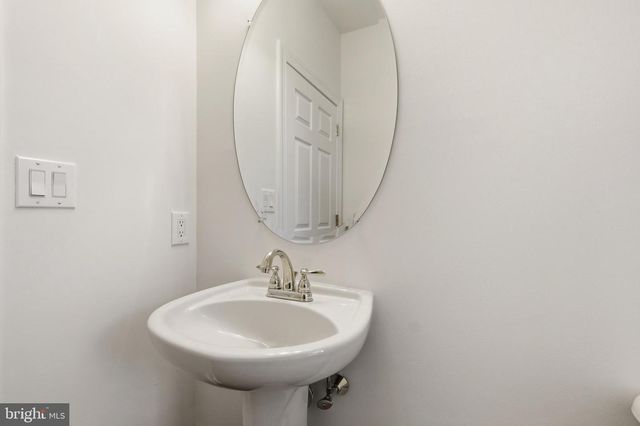 302 BLUE HERON CT, New Hope, PA 18938