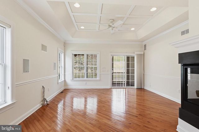 302 BLUE HERON CT, New Hope, PA 18938