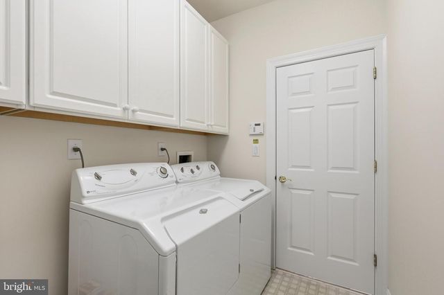 302 BLUE HERON CT, New Hope, PA 18938