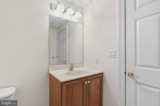 302 BLUE HERON CT, New Hope, PA 18938