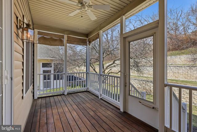 302 BLUE HERON CT, New Hope, PA 18938