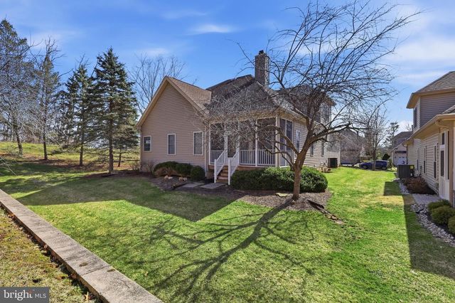 302 BLUE HERON CT, New Hope, PA 18938