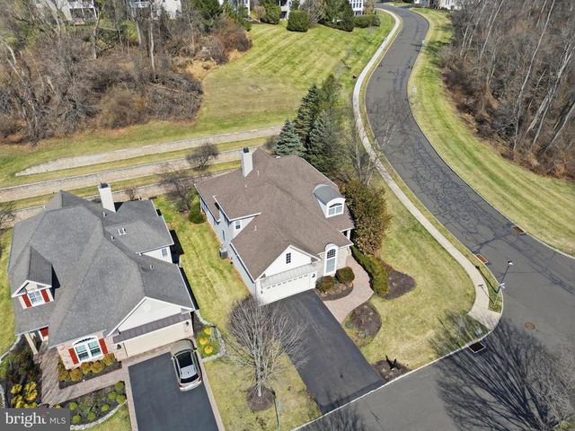 302 BLUE HERON CT, New Hope, PA 18938