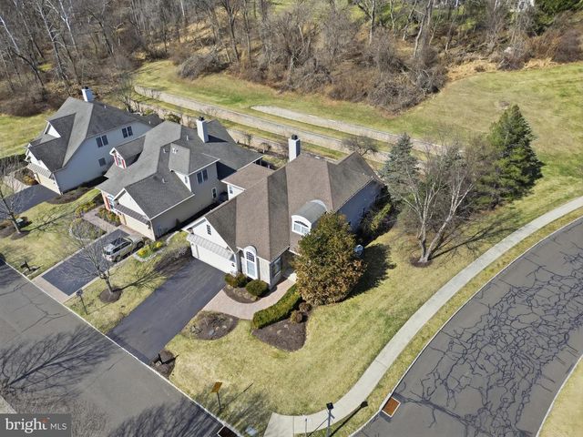 302 BLUE HERON CT, New Hope, PA 18938