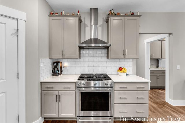 17952 Spring Tree Court, Spring Lake, MI 49456