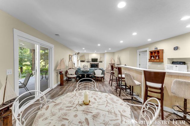 17952 Spring Tree Court, Spring Lake, MI 49456