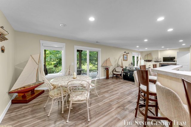 17952 Spring Tree Court, Spring Lake, MI 49456