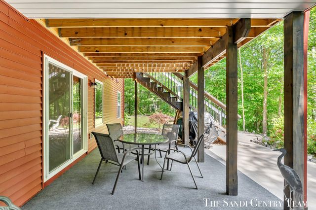 17952 Spring Tree Court, Spring Lake, MI 49456