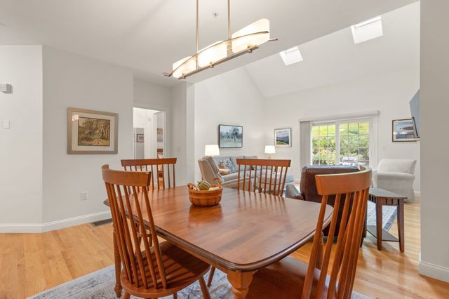 33 Hastings 33, Hudson, MA 01749