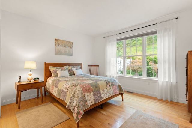 33 Hastings 33, Hudson, MA 01749