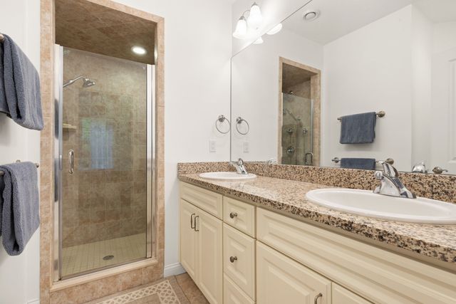 33 Hastings 33, Hudson, MA 01749
