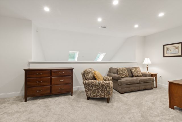 33 Hastings 33, Hudson, MA 01749
