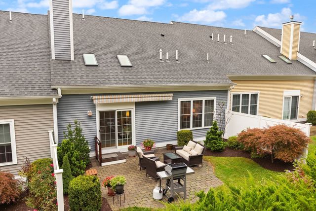 33 Hastings 33, Hudson, MA 01749
