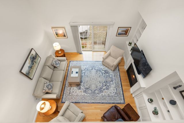 33 Hastings 33, Hudson, MA 01749