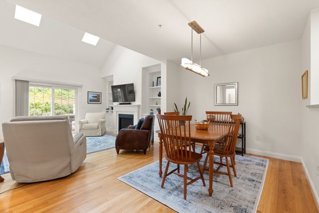 33 Hastings 33, Hudson, MA 01749