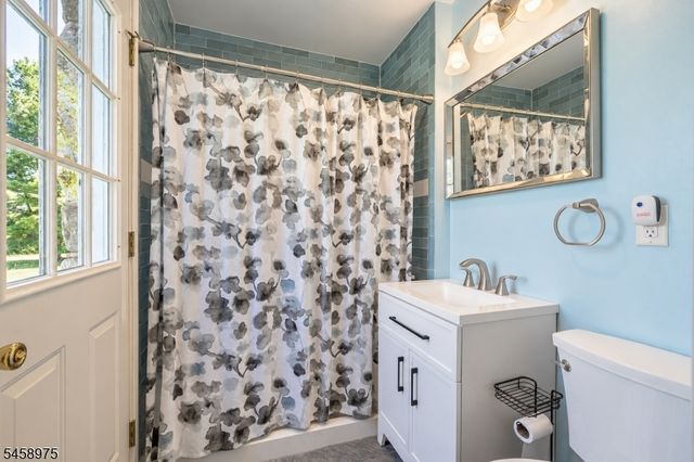 281 E Asbury Anderson Rd, Washington Twp., NJ 07882