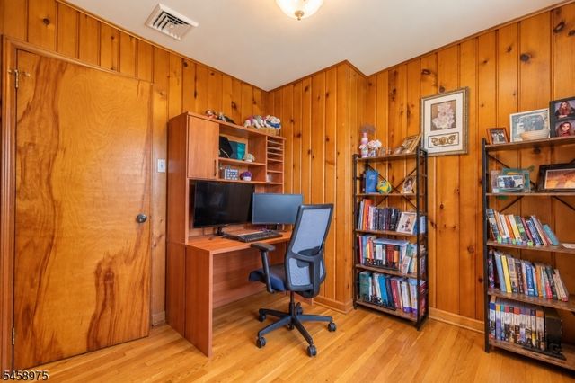 281 E Asbury Anderson Rd, Washington Twp., NJ 07882