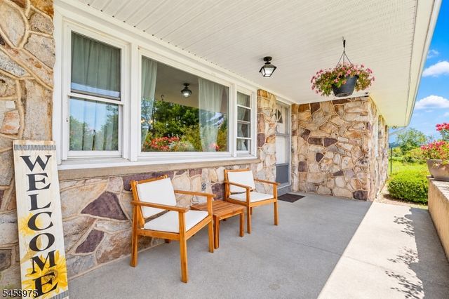 281 E Asbury Anderson Rd, Washington Twp., NJ 07882