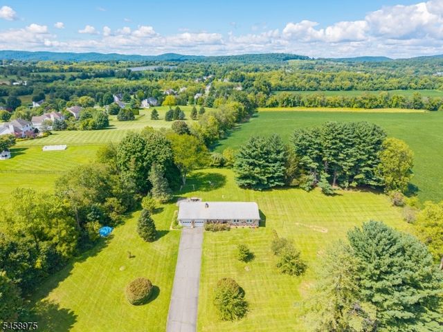 281 E Asbury Anderson Rd, Washington Twp., NJ 07882