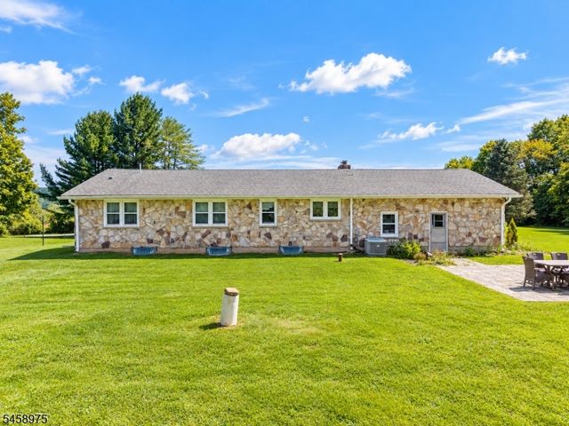 281 E Asbury Anderson Rd, Washington Twp., NJ 07882