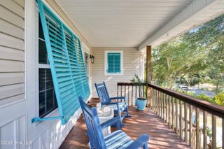105 SE 37th Street, Oak Island, NC 28465