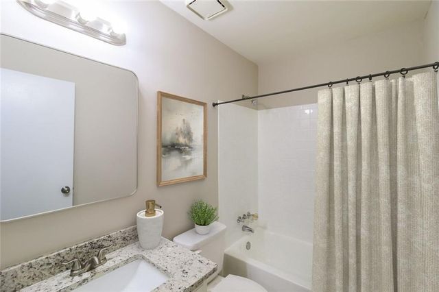 1050 Chapman Circle, Stone Mountain, GA 30088