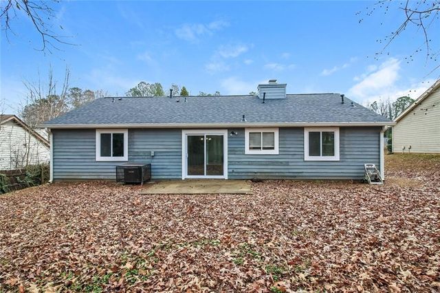 1050 Chapman Circle, Stone Mountain, GA 30088