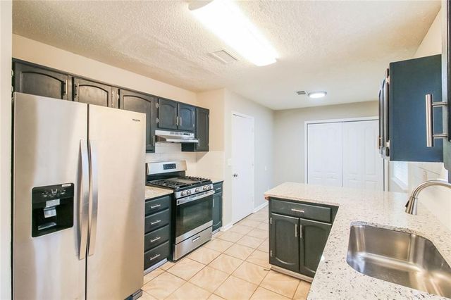 1050 Chapman Circle, Stone Mountain, GA 30088