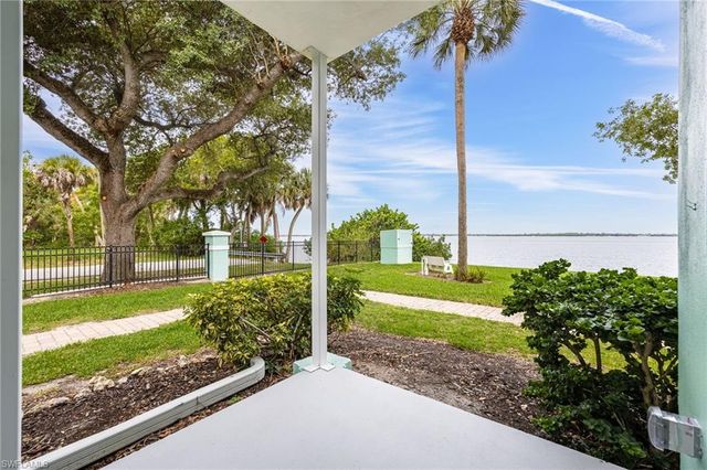 3225 E Riverside DR 51E, Fort Myers, FL 33916