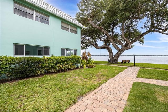 3225 E Riverside DR 51E, Fort Myers, FL 33916
