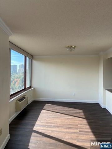 100 Old Palisade Road 1505, Fort Lee, NJ 07024